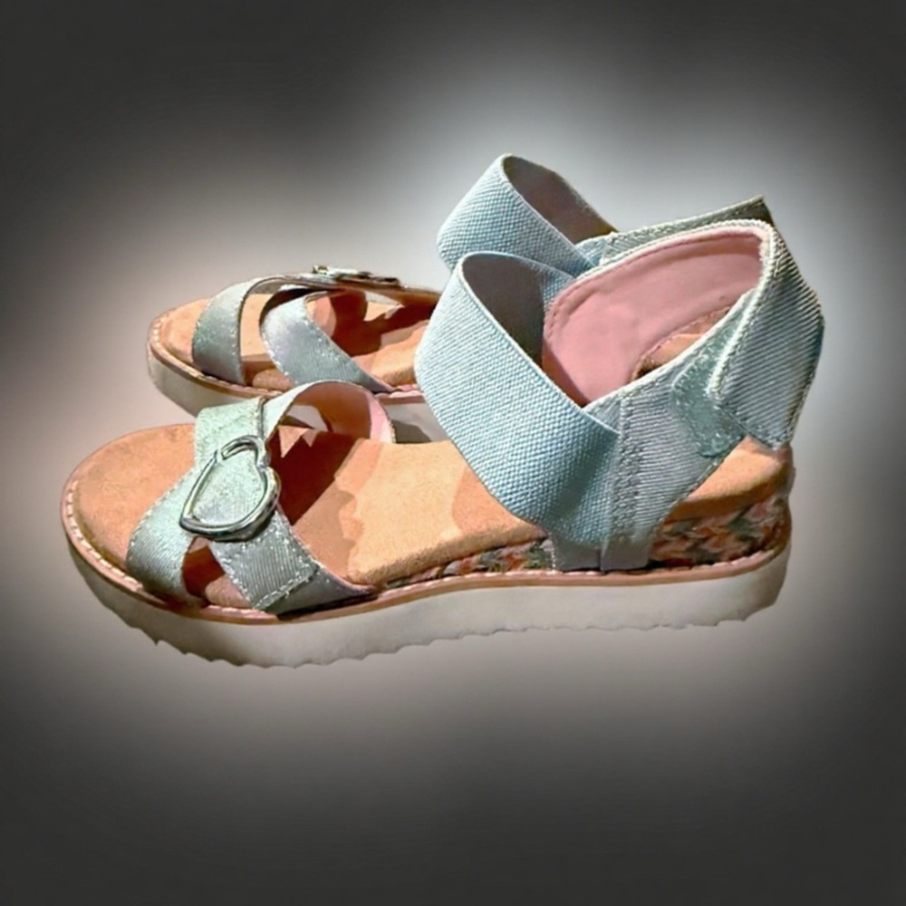 Skechers Girls Sandals in Light Blue